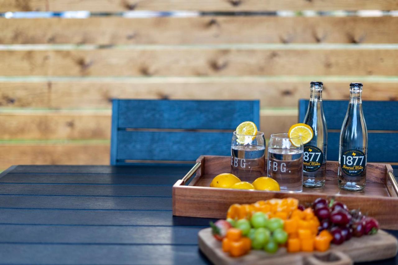 Villa Container Haus Pet Friendly With Cowboy Pool Fredericksburg Exterior foto