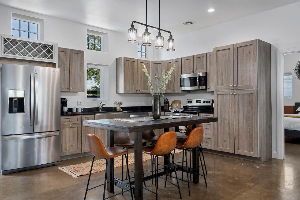 Villa Container Haus Pet Friendly With Cowboy Pool Fredericksburg Exterior foto